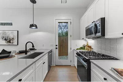 1809 Maple Avenue #2, Austin, TX 78702 - Photo 5