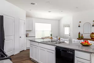 340 Sonterra Dr, San Marcos, TX 78666 - Photo 7