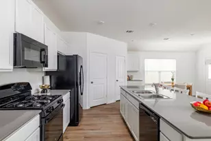 340 Sonterra Dr, San Marcos, TX 78666 - Photo 5