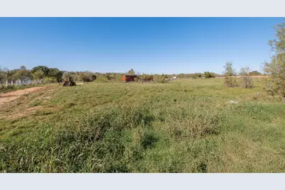 166 Norwood Lane, Elgin, TX 78621 - Photo 21