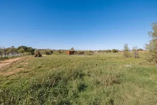 166 Norwood Ln, Elgin, TX 78621 - Photo 21