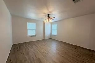 4601 Nuckols Crossing Rd, Austin, TX 78744 - Photo 7