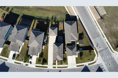 2939 Brand Iron Drive, San Marcos, TX 78666 - Photo 35