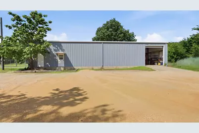 320 S Wilcox Street, Rockdale, TX 76567 - Photo 25