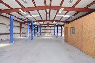 320 S Wilcox Street, Rockdale, TX 76567 - Photo 31