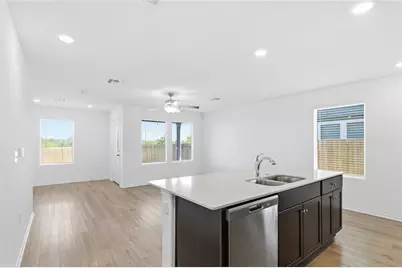 7208 Sparkling Light Drive #B, Del Valle, TX 78617 - Photo 5