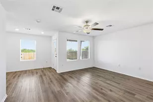 7208 Sparkling Light Dr, Del Valle, TX 78617 - Photo 7