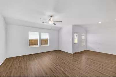 303 Chickasaw Lane, Hutto, TX 78634 - Photo 5
