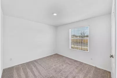 303 Chickasaw Lane, Hutto, TX 78634 - Photo 17