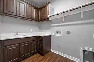 305 Miracle Rose Way, Liberty Hill, TX 78642 - Photo 35