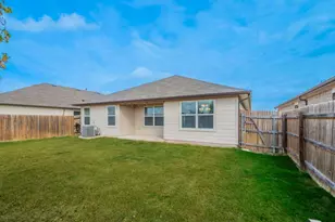 508 Marimoor Dr, Hutto, TX 78634 - Photo 25