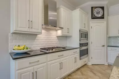 11305 Viridian Way, Austin, TX 78739 - Photo 9