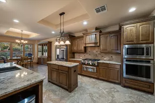 204 Overlook Ct, Georgetown, TX 78628 - Photo 7