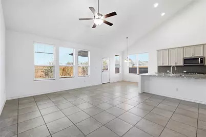 701 S San Marcos Street, Manor, TX 78653 - Photo 9