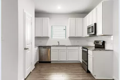 104 Katie Elder Drive, Jarrell, TX 76537 - Photo 11