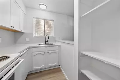 2410 Longview Street #D-202, Austin, TX 78705 - Photo 5