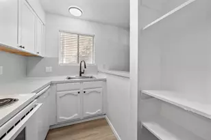 2410 Longview St, Austin, TX 78705 - Photo 5