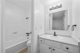 2410 Longview St, Austin, TX 78705 - Photo 9