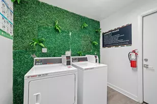 2410 Longview St, Austin, TX 78705 - Photo 15