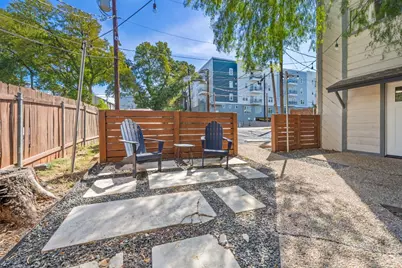 2410 Longview Street #D-202, Austin, TX 78705 - Photo 13
