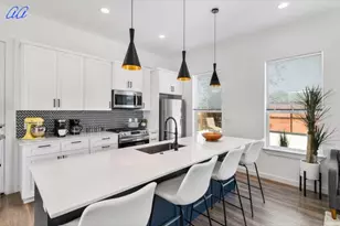 5401 Stuart Cir Dr, Austin, TX 78721 - Photo 7