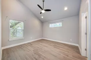 5308 Downs Dr, Austin, TX 78721 - Photo 15