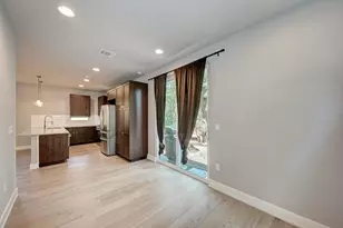 5308 Downs Dr, Austin, TX 78721 - Photo 13