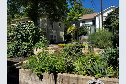 2002 East Side Drive, Austin, TX 78704 - Photo 17