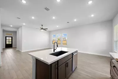 374 Kings Pine Drive, Dripping Springs, TX 78620 - Photo 11