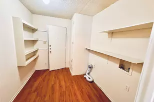 12504 Tree Line Dr, Austin, TX 78729 - Photo 11