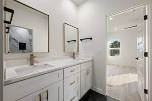 121 Mokolii Ct, Bastrop, TX 78602 - Photo 27