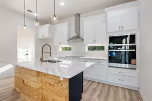 121 Mokolii Ct, Bastrop, TX 78602 - Photo 11