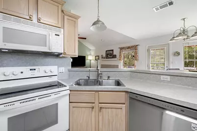 135 Barton Road, San Marcos, TX 78666 - Photo 5