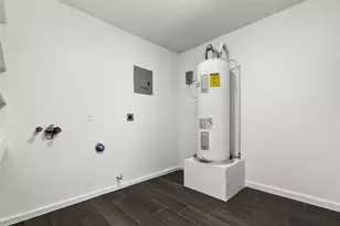 616 Mogonye Ln, Elgin, TX 78621 - Photo 17