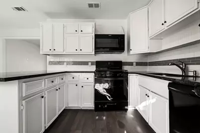 616 Mogonye Lane, Elgin, TX 78621 - Photo 7