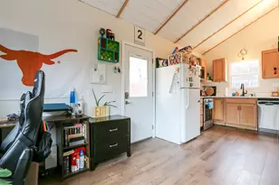 308 E 32nd St, Austin, TX 78705 - Photo 33