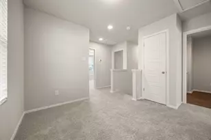 158 Linnet Ln, Kyle, TX 78656 - Photo 9