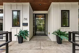 714 Upson St, Austin, TX 78703 - Photo 5
