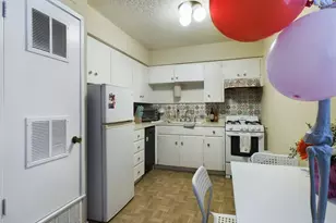 803 W 28th St, Austin, TX 78705 - Photo 7