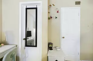 803 W 28th St, Austin, TX 78705 - Photo 15