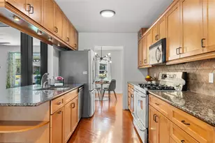 1704 Shelbourne Dr, Austin, TX 78752 - Photo 9