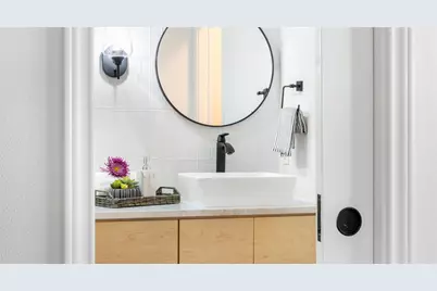 1704 Shelbourne Drive, Austin, TX 78752 - Photo 27