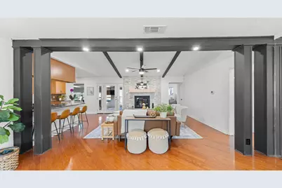 1704 Shelbourne Drive, Austin, TX 78752 - Photo 15