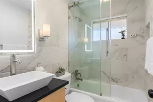 1704 Shelbourne Dr, Austin, TX 78752 - Photo 31
