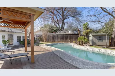 1704 Shelbourne Drive, Austin, TX 78752 - Photo 37