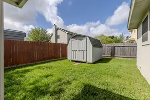 106 Wisteria Dr, Georgetown, TX 78626 - Photo 23