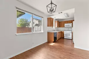 106 Wisteria Dr, Georgetown, TX 78626 - Photo 9