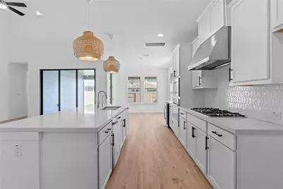 7909 Edmondson Bend, Austin, TX 78744 - Photo 13