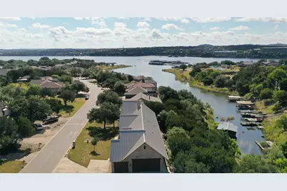 409 Venture Boulevard S, Point Venture, TX 78645 - Photo 29