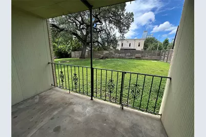 601 W 11th Street #114, Austin, TX 78701 - Photo 15